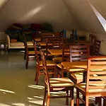 Yellow Bridge Vendeghaz Gárdony