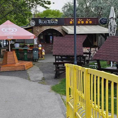 Yellow Bridge Gárdony