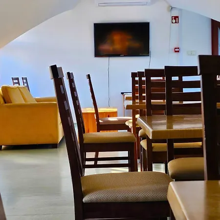 Yellow Bridge Hostel *