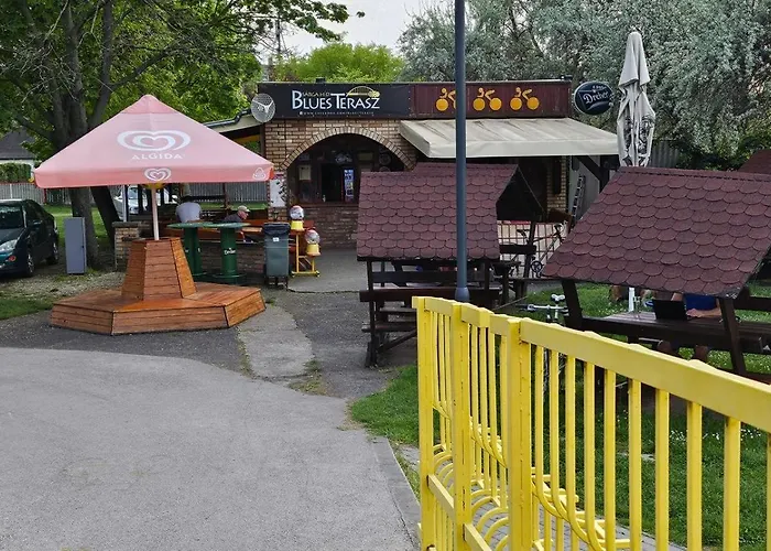 Yellow Bridge Gárdony