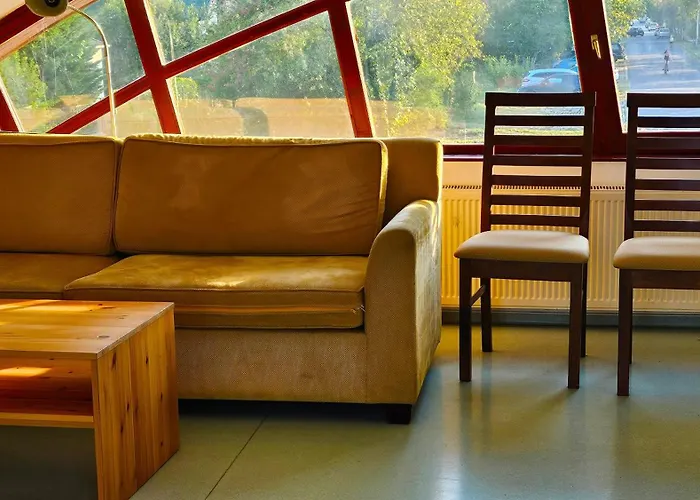 Hostel Yellow Bridge