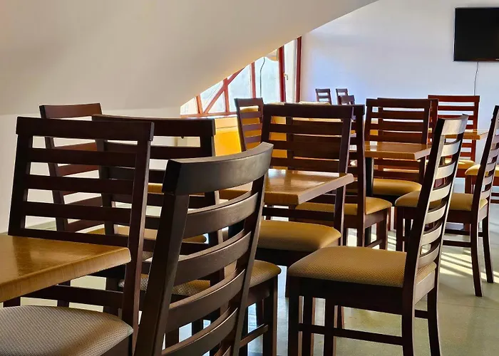 Hostel Yellow Bridge *